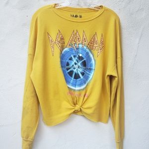 Def Leopard cropped tie up thermal